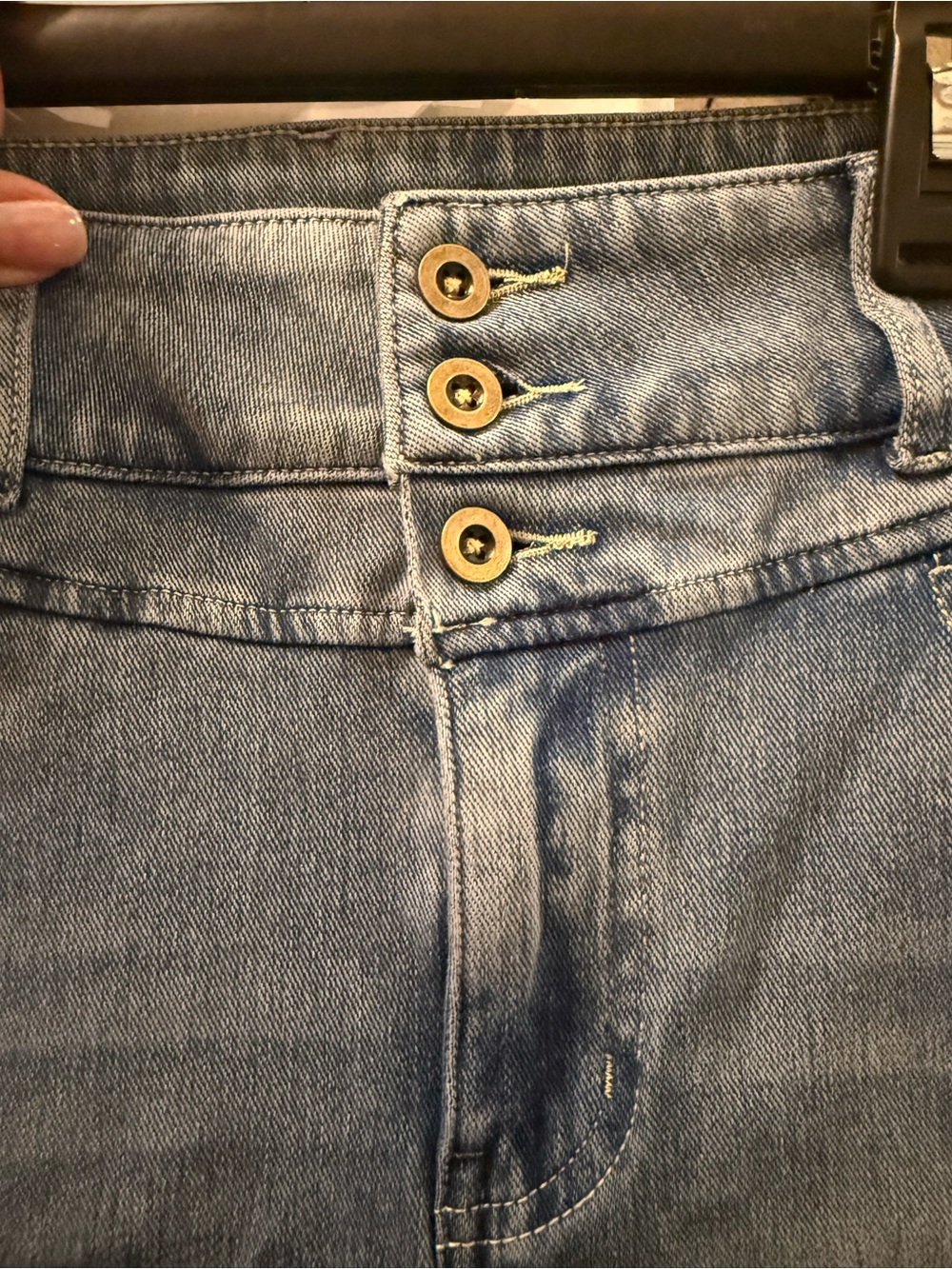 Halara Women’s High-waisted, 3 Button Jeans/jeggings Medium petite - Picture 3 of 7